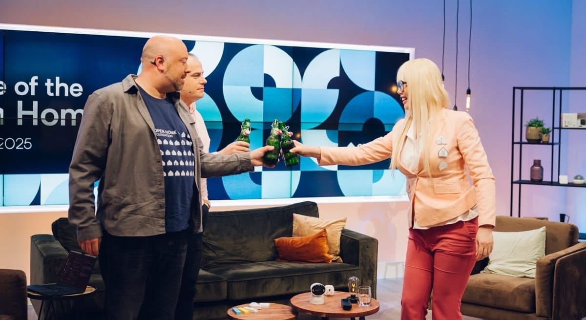 Paulus, Franck, and Madelena celebrate the shows finale